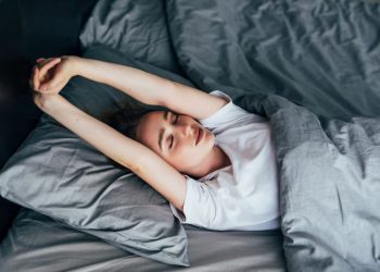 Tips Tidur Nyenyak untuk Atasi Insomnia, Bikin Tubuh Lebih Segar