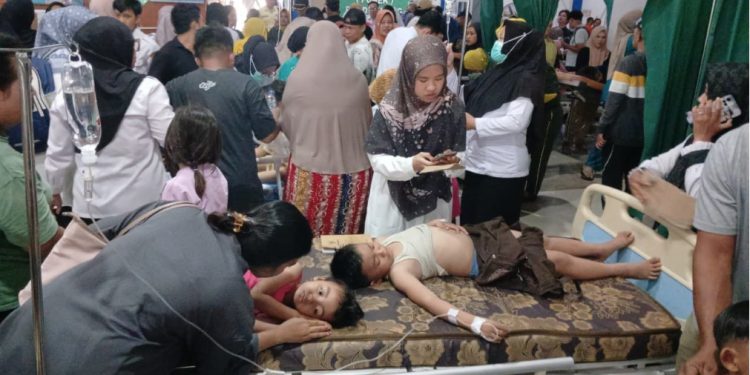 Ratusan Siswa di Lebong Keracunan Usai Santap Makan Bergizi Gratis, RSUD Penuh Sesak