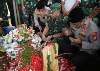 Duka Affan Kurniawan Korban Rantis Brimob, Ribuan Ojol Iringi Pemakaman