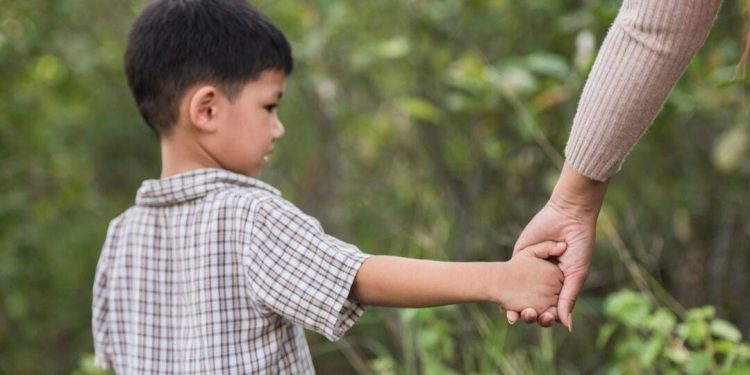 Sejak Dini: Cara Sederhana Membentuk Anak Menjadi Pribadi yang Mandiri