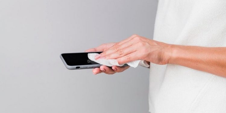 Tidak Sulit! 6 Tips Merawat HP Agar Awet dan Tidak Cepat Rusak