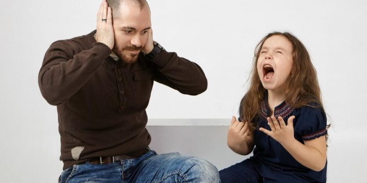 4 Kesalahan Umum Orang Tua Saat Menghadapi Tantrum Anak