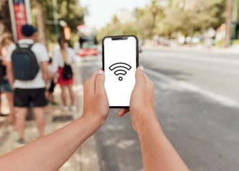 Pakai Wi-Fi Publik? Ini Bahayanya dan Cara Mengatasinya agar Tetap Aman Online