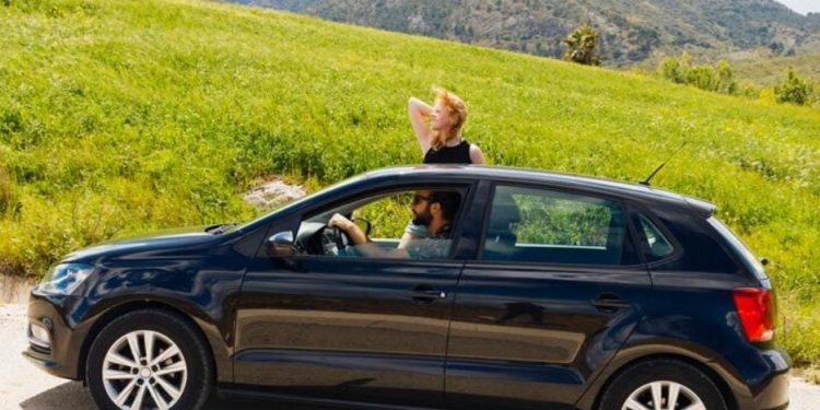 Unggul! 7 Rekomendasi Mobil Hatchback Paling Irit BBM untuk Pemakaian Harian