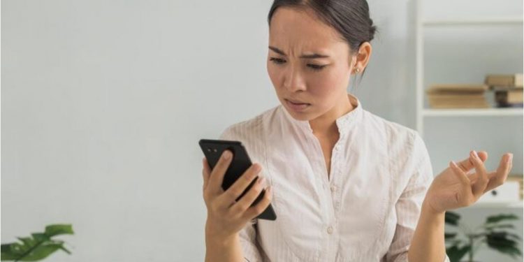 Selalu Responsif: Trik Mengatasi HP Lemot Agar Kembali Lancar