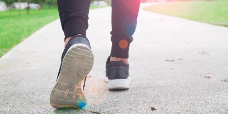 Sehat Tubuh dan Pikiran: 7 Perubahan Positif Dari Jalan Kaki Setiap Hari