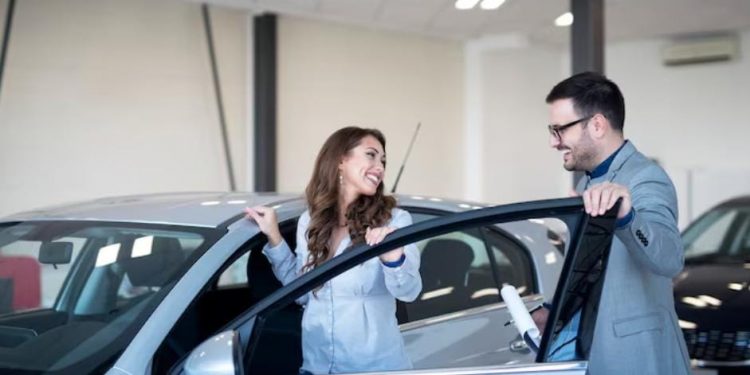 Tips Membeli Mobil Hatchback Pertama untuk Pemula Agar Tidak Salah Pilih