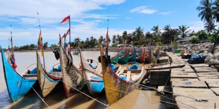 Nelayan Mukomuko Diminta Waspada, Gelombang Laut Capai 3 Meter
