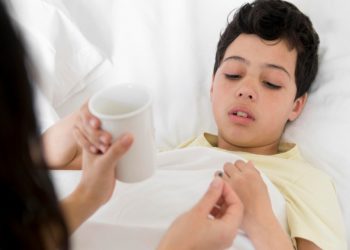 Lawan Mitos, Rawat Anak Sakit Cacar dengan Cara Medis