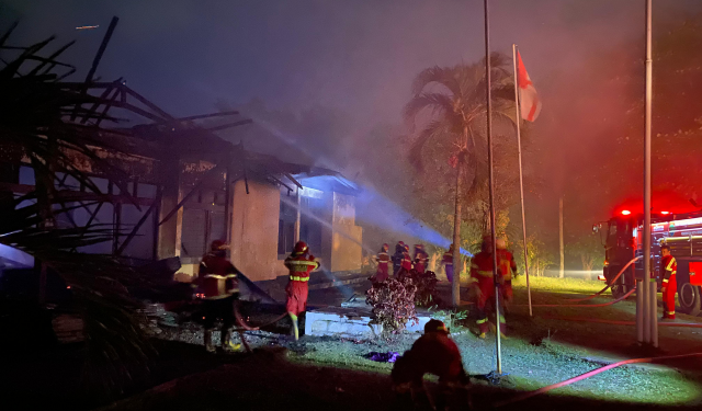 BREAKING NEWS! Gedung Pusdiklatda Kwarda 07 Bengkulu Dilalap Api, Habis Tak Tersisa