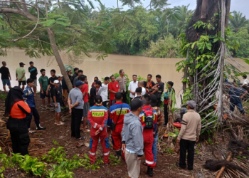 BREAKING NEWS: 2 Pemuda Tenggelam di Sungai Pasar Bengkulu, Satu Pemuda Meninggal Dunia, Satu Lagi Masih Dicari
