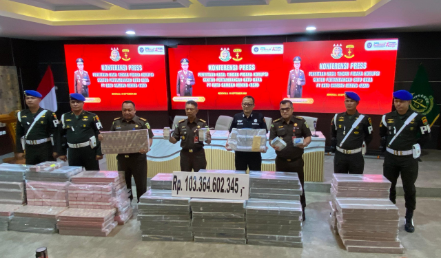 Menggunung! Ini Penampakan Uang Rp103 Miliar di Aula Kejati Bengkulu, Bukti Sitaan Korupsi Pertambangan Batu Bara