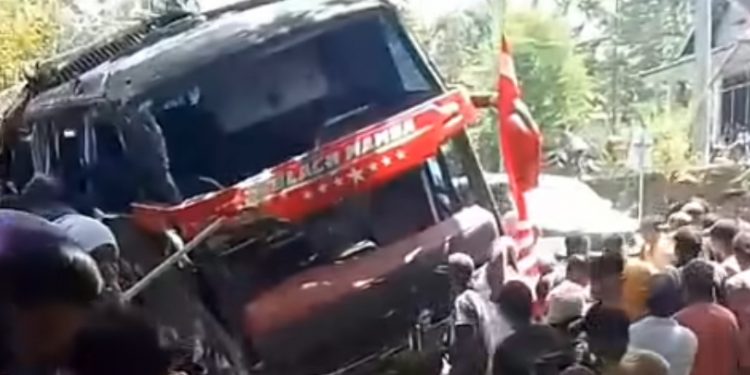 Tragedi Wisata ke Bromo, 8 Karyawan RS Bina Sehat Jember Jadi Korban Kecelakaan