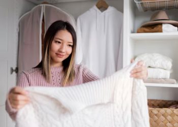 Rahasia Menjaga Pakaian Putih Tetap Bersih dan Awet
