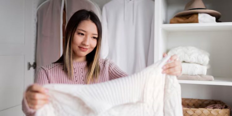 Rahasia Menjaga Pakaian Putih Tetap Bersih dan Awet