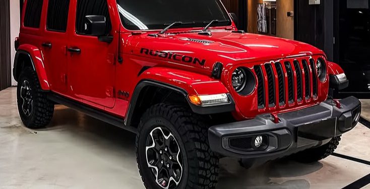 SUV Ikonik Jeep Wrangler 4-Door Rubicon Dinobatkan ‘Best All Rounder Car 2025’