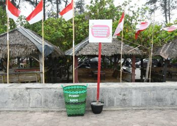 Pemkot Bengkulu Bagikan 1.000 Tong Sampah di Wisata