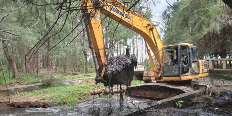 Walikota Dedy Benahi Pantai Panjang, Wisata Kian Menarik