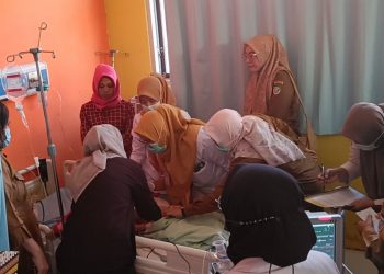 Geger di Seluma! Bocah 1,8 Tahun Keluarkan Cacing dari Mulut dan Hidung