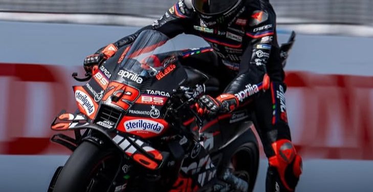 Bezzecchi Cetak Rekor Waktu Tercepat di Mandalika, Start Terdepan MotoGP Indonesia 2025