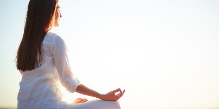 Ingin Hidup Lebih Bahagia? Coba Meditasi 10 Menit Setiap Hari