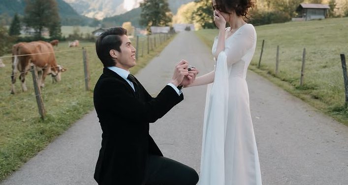 Romantis di Pegunungan Alpen, El Rumi Berlutut Lamar Syifa Hadju