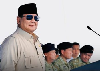 Aksi 80 Penerjun TNI Warnai Upacara di Monas, Presiden Prabowo Beri Apresiasi Meriah