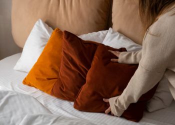 Hati-Hati, Bantal Lama Bisa Picu Jerawat dan Infeksi Paru! Ini Kata Dokter