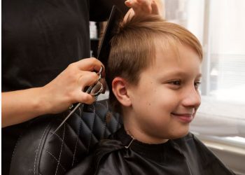 Biar Makin Ganteng! Ini 8 Inspirasi Gaya Rambut Anak Laki-Laki Terbaru 2025