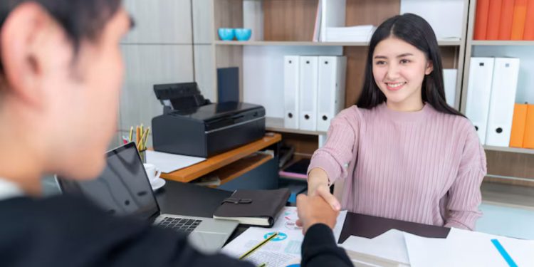 Strategi Jitu Agar Tidak Gugup Saat Wawancara Kerja, Dijamin Makin Percaya Diri!