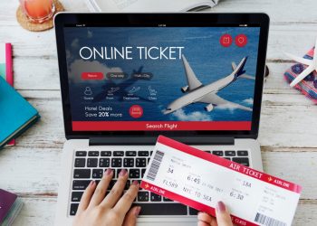 Kabar Baik! Pemerintah Resmi Turunkan Tarif Tiket Pesawat untuk Libur Natal dan Tahun Baru