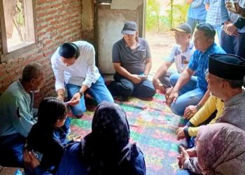 Bupati Kaur Turun Tangan! Rika, Bocah Desa yang Rawat Ayah Stroke dan Putus Sekolah