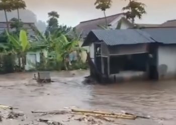 Jembatan Liar Perparah Banjir Bandang, Ratusan Rumah di Garut Terendam Air Setinggi 1 Meter