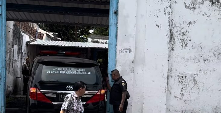 Raja Keraton Surakarta PB XIII Tutup Usia, Jenazah Akan Dimakamkan di Imogiri