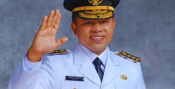 KPK Tangkap Gubernur Riau dalam OTT Diamankan Bersama 10 Orang