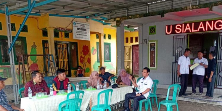 Pohon Sawit Setinggi 10 Meter Tumbang Menimpa Rumah, BPBD Bengkulu Selatan Imbau Warga Waspada