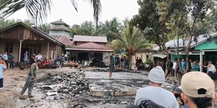 Warung Sembako di Pondok Suguh Ludes Terbakar, Kerugian Capai Rp200 Juta