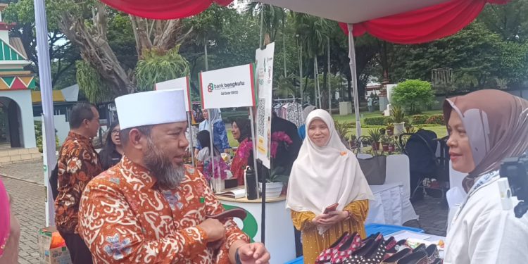 Meriah! Musik Dhol, Kuliner Khas, dan Produk UMKM Bengkulu Kuasai TMII di Pasar Betaboer 2025