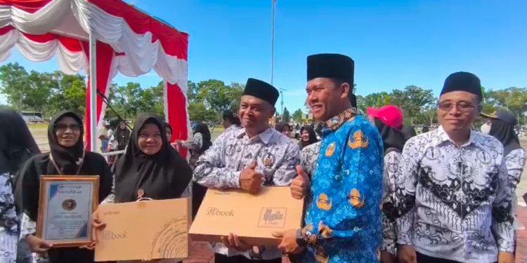 Program Satu Guru Satu Laptop Resmi Diluncurkan, Ini Dukungan Konkret untuk Majukan Pendidikan Mukomuko