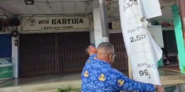 Wujudkan Kota Tertib, Pemkot Bengkulu Gencarkan Razia Reklame dan Spanduk Ilegal