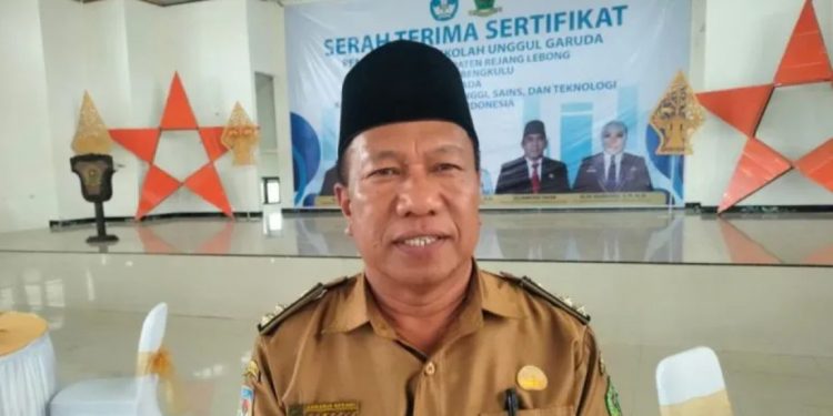 240 Sekolah di Rejang Lebong Dapat Smart TV dari Presiden Prabowo