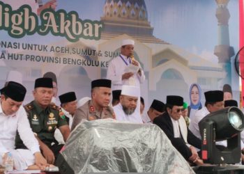 Tabligh Akbar HUT Bengkulu, Rhoma Irama Suarakan Solidaritas untuk Aceh–Sumbar