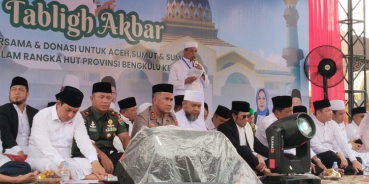 Tabligh Akbar HUT Bengkulu, Rhoma Irama Suarakan Solidaritas untuk Aceh–Sumbar