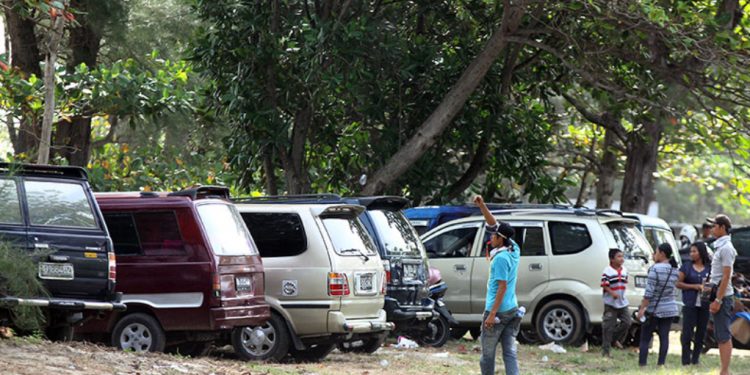 Tarik Tarif Parkir di Luar Aturan? Pemkot Bengkulu Ancam Cabut SPT Juru Parkir