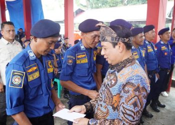 PPPK Damkar Dilantik, Wali Kota Serahkan Armada Baru