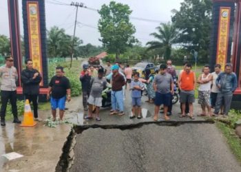 Kendaraan Overtonase Dibatasi, 3 Jalan Kabupaten Rejang Lebong Dipasangi Portal