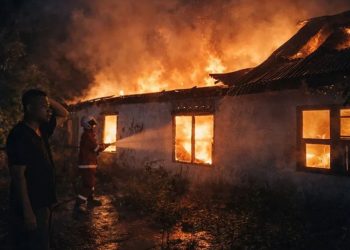 Api Melalap Rumah Warga Kota Manna, Tiga Unit Damkar Dikerahkan