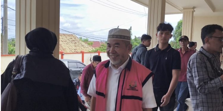 Diduga Rugikan Negara Rp10 Miliar, Mantan Bupati Murman Effendi Jalani Sidang Perdana