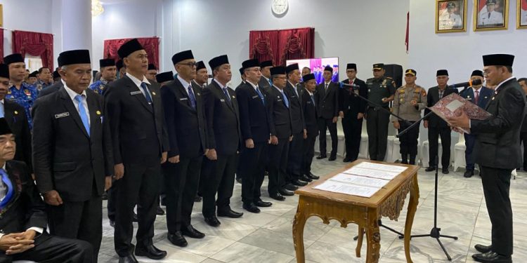 Bupati Rifai Lantik Sekda Definitif dan Pejabat Eselon II, Ini Daftar Lengkapnya