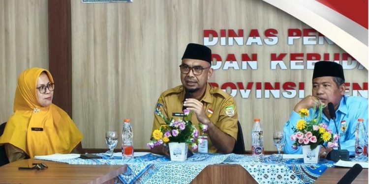 Tak Bebas Lagi Main HP di Sekolah, Disdikbud Terapkan Aturan Ketat Guru dan Siswa Wajib Patuh